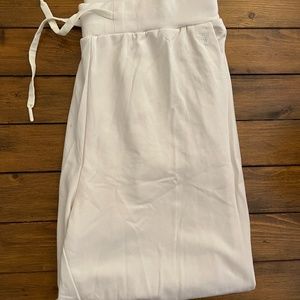 Cozy Earth Cream Joggers. Large. Sweatpants.